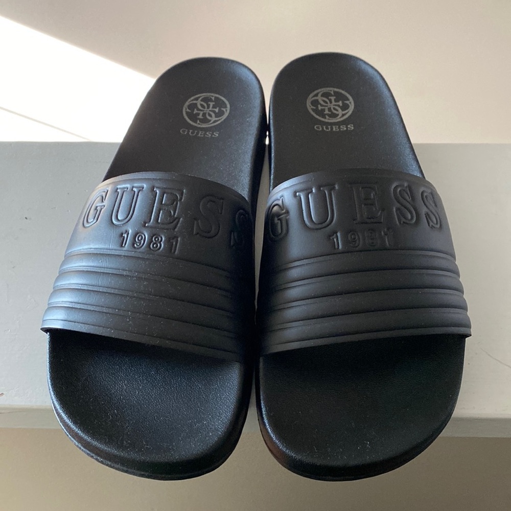 Women's Susie Pool Flat Sandals